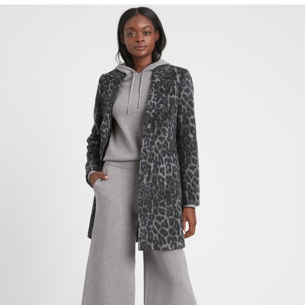 Banana Republic Leopard Top Coat Size S
